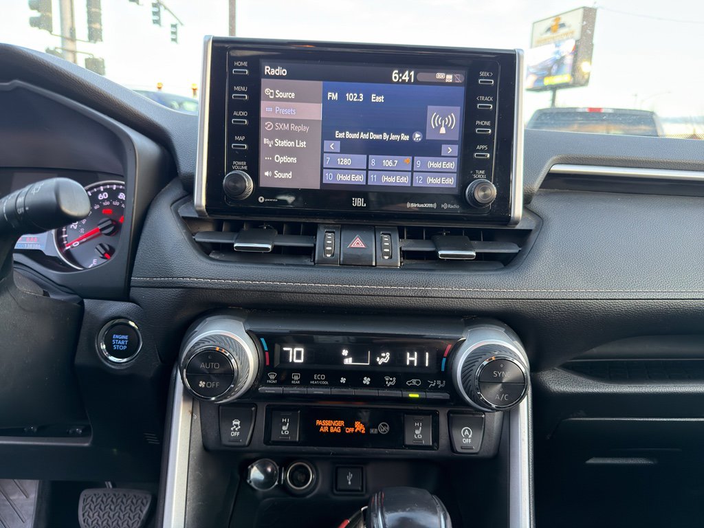 Used 2020 Toyota RAV4 XLE Premium image 20