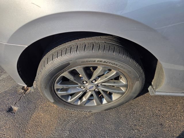 Used 2020 Ford Expedition Limited RWD image 3
