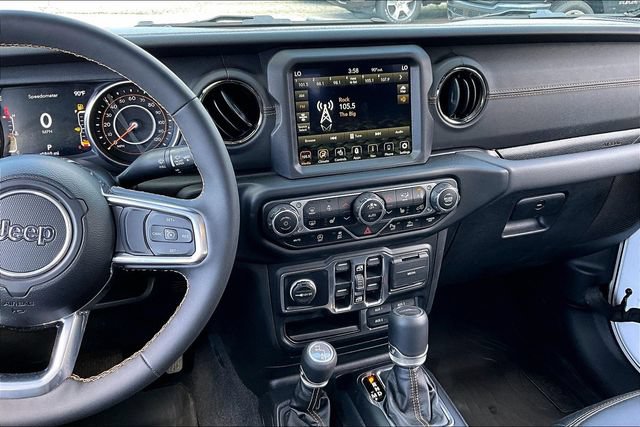 Used 2023 Jeep Gladiator Overland AWD/4WD image 9
