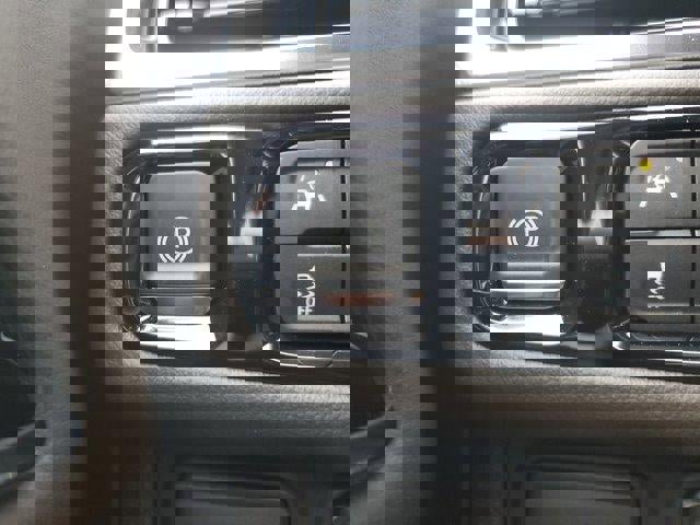 New 2026 GMC Yukon Elevation image 31