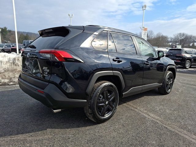 Used 2019 Toyota RAV4 LE w/ All Weather Liner Package AWD/4WD image 8