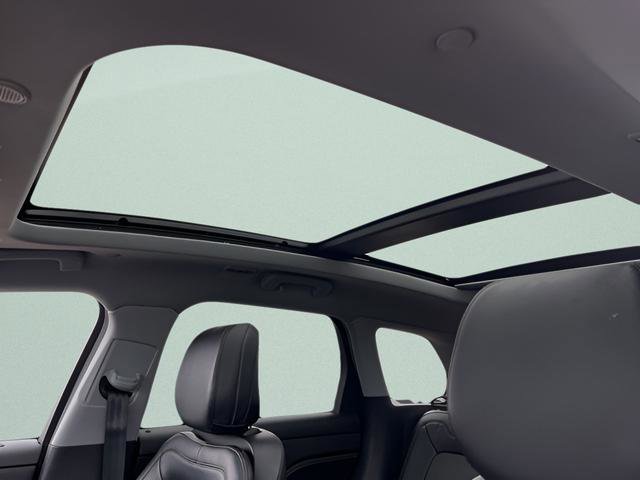 Used 2020 Lincoln Corsair Reserve image 9