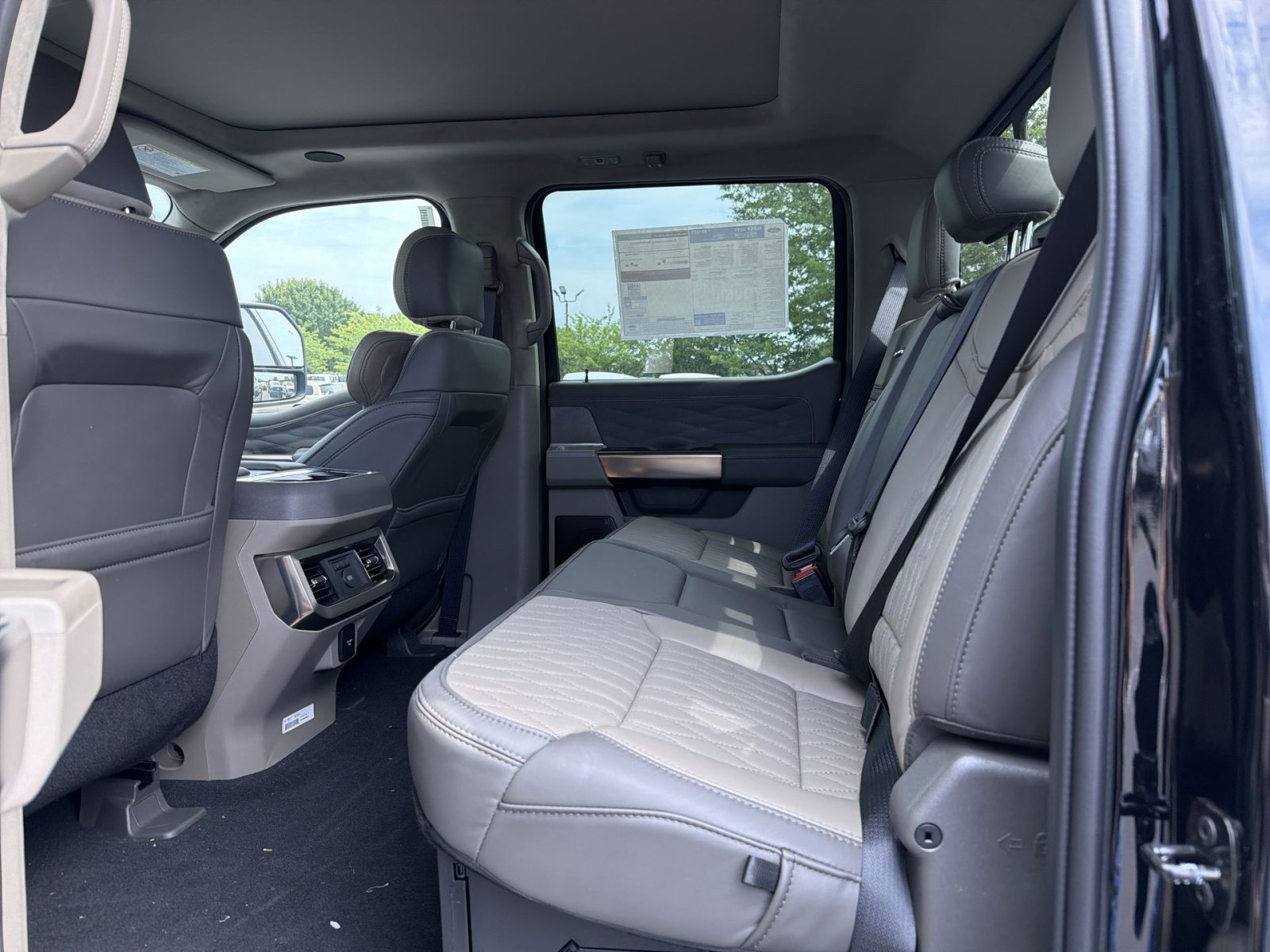 New 2026 Ford F350 Platinum w/ Platinum Plus Package AWD/4WD image 30
