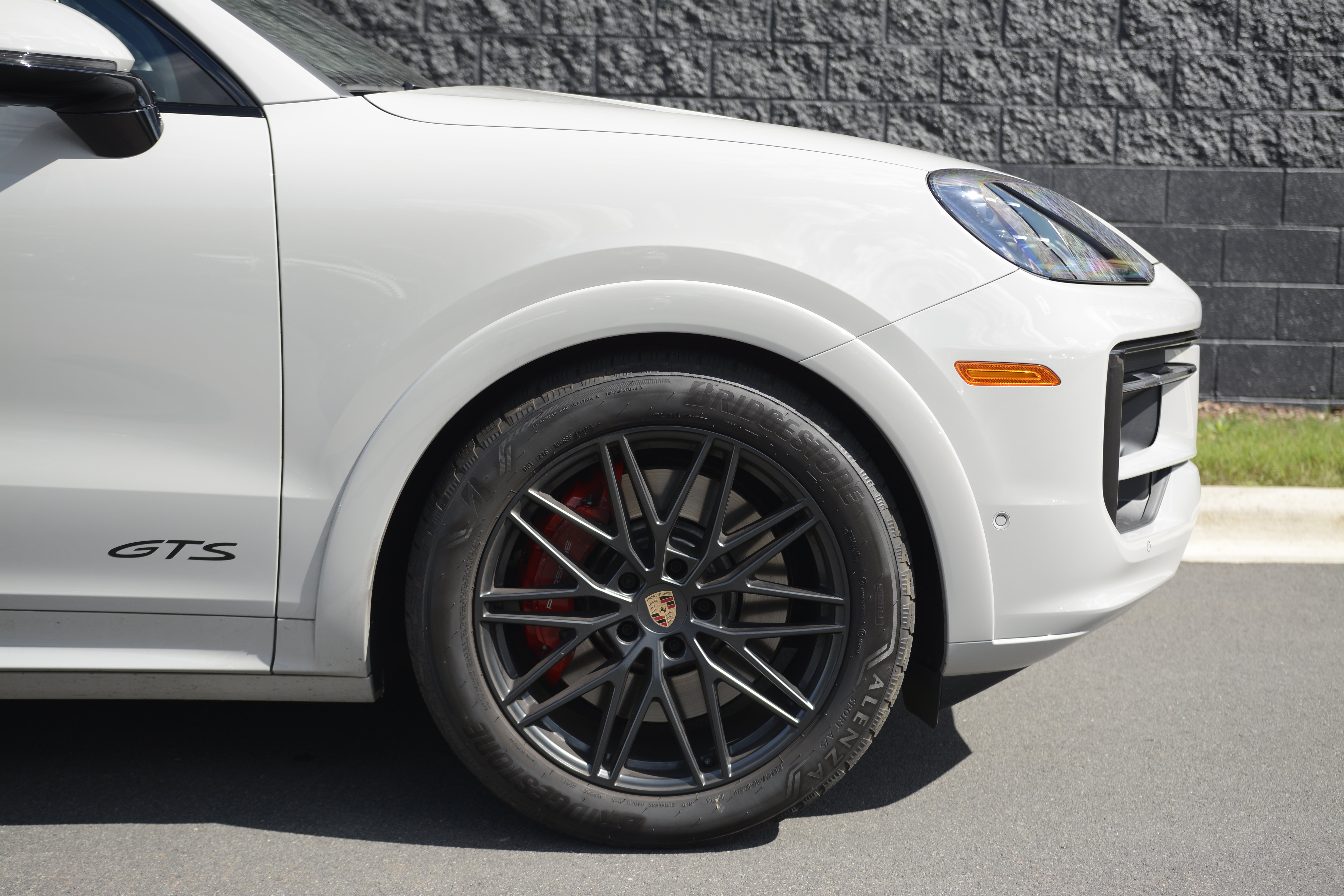 Certified 2026 Porsche Cayenne GTS AWD/4WD image 39