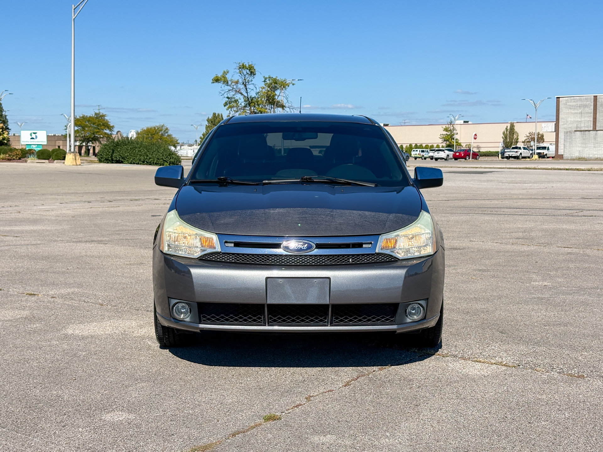 Used 2010 Ford Focus SEL FWD image 3