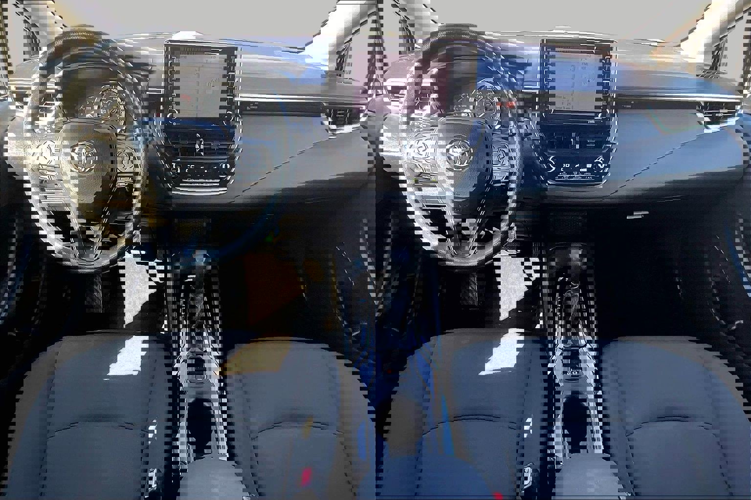 Used 2021 Toyota Corolla LE image 14