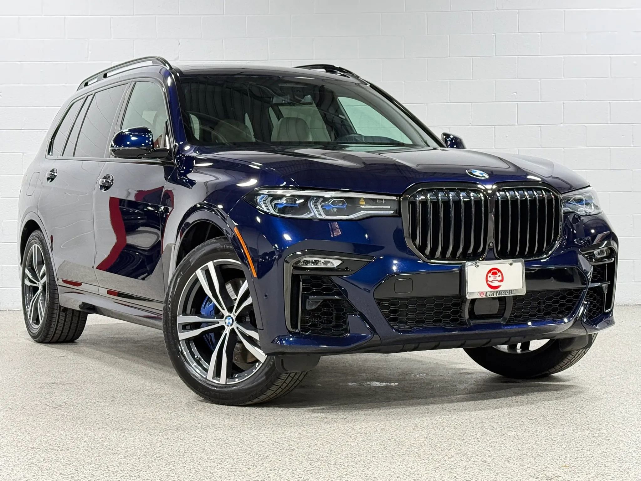 Used 2021 BMW X7 M50i image 4