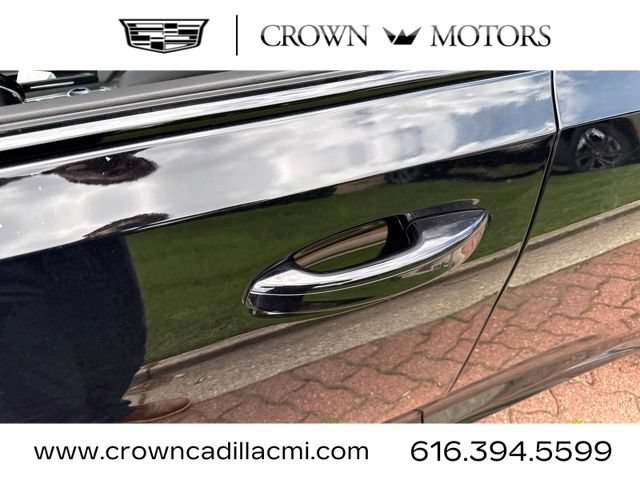 New 2026 Cadillac CT5 V AWD/4WD image 8
