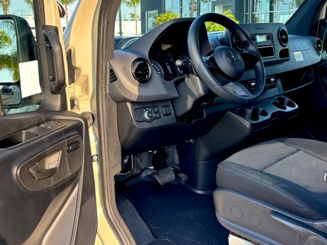 Used 2026 Mercedes-Benz Sprinter 2500 image 33