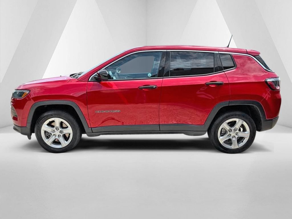 Used 2023 Jeep Compass Sport AWD/4WD image 4