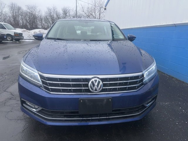 Used 2017 Volkswagen Passat 1.8T SE image 3