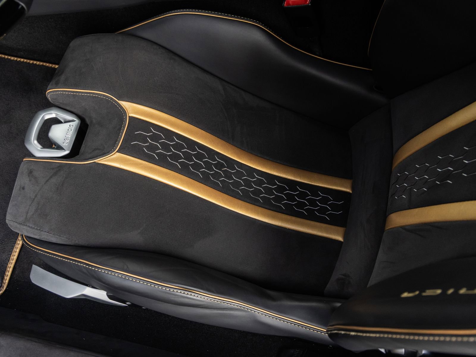 Used 2023 Lamborghini Huracan Tecnica RWD image 31