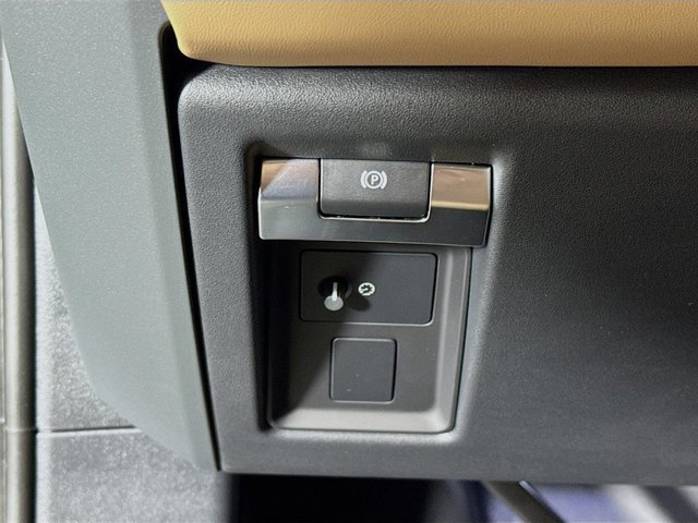New 2026 Land Rover Defender 110 S image 10