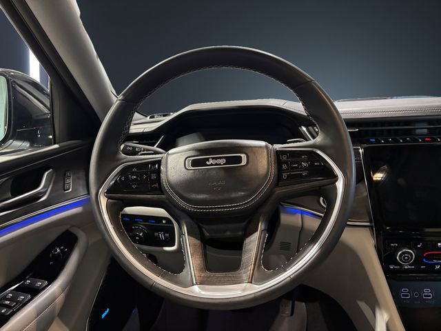 Used 2022 Jeep Grand Cherokee Overland image 12