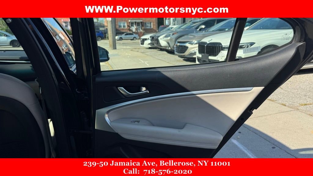 Used 2023 Genesis G70 2.0T image 19