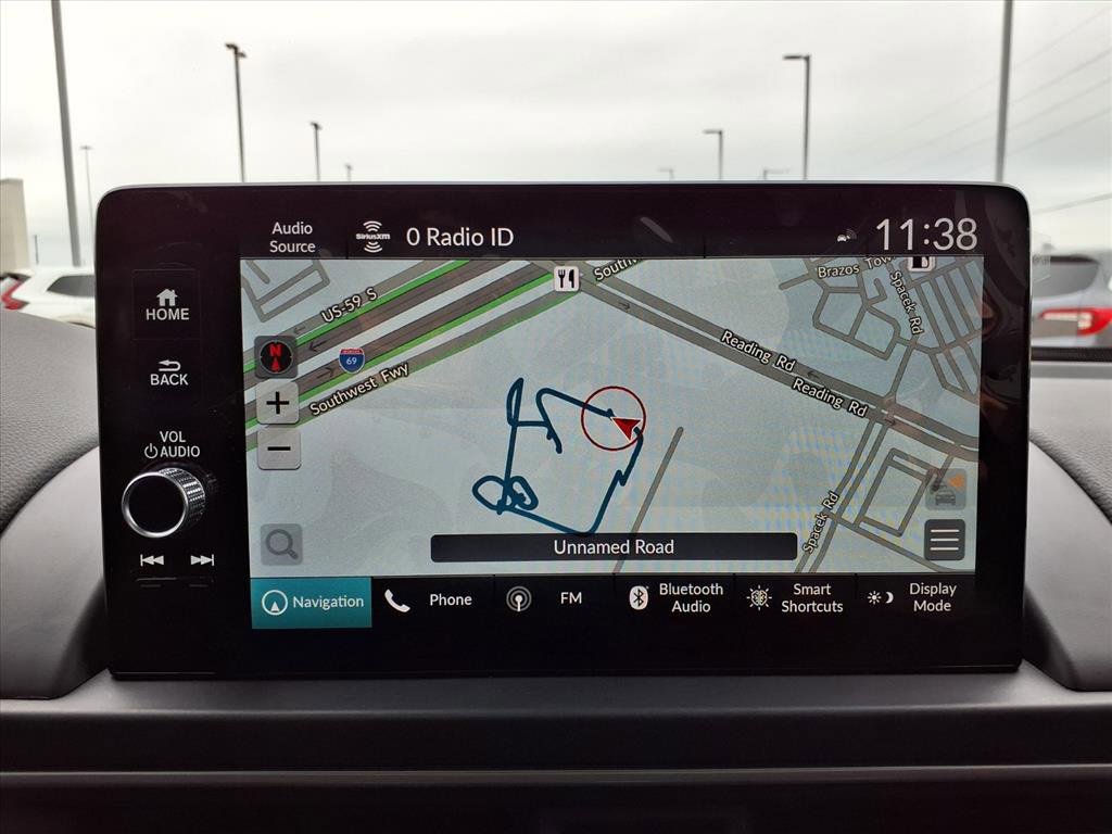 Used 2025 Honda Pilot Touring image 10