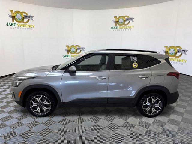 Used 2023 Kia Seltos EX image 6