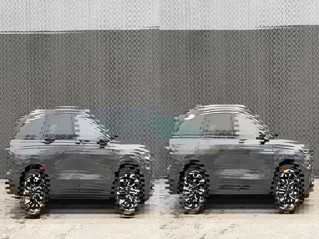 New 2026 Lincoln Nautilus Black Label image 7