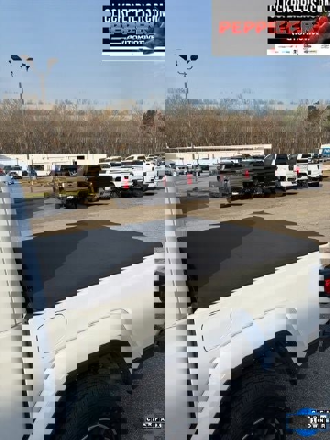 Used 2023 Jeep Gladiator Overland image 12