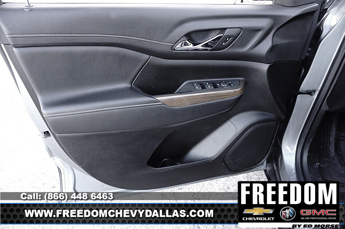 Used 2023 GMC Acadia SLE image 34