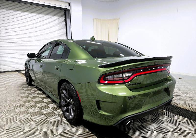 Used 2021 Dodge Charger R/T w/ Blacktop Package image 2