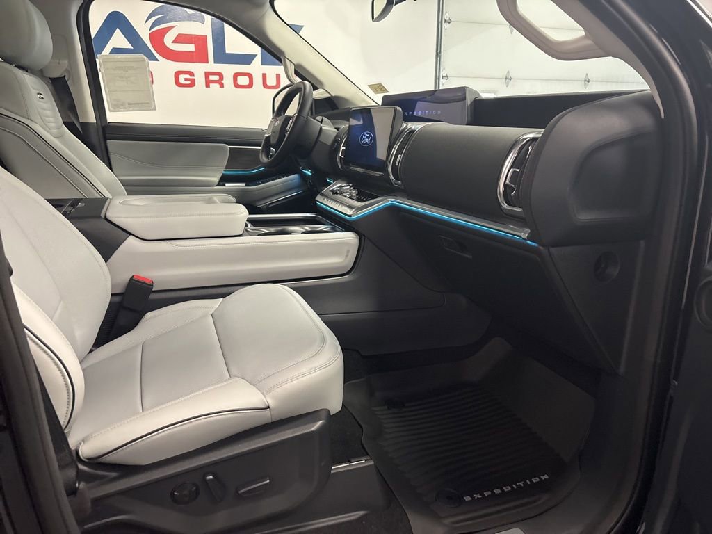 New 2026 Ford Expedition Platinum AWD/4WD image 39