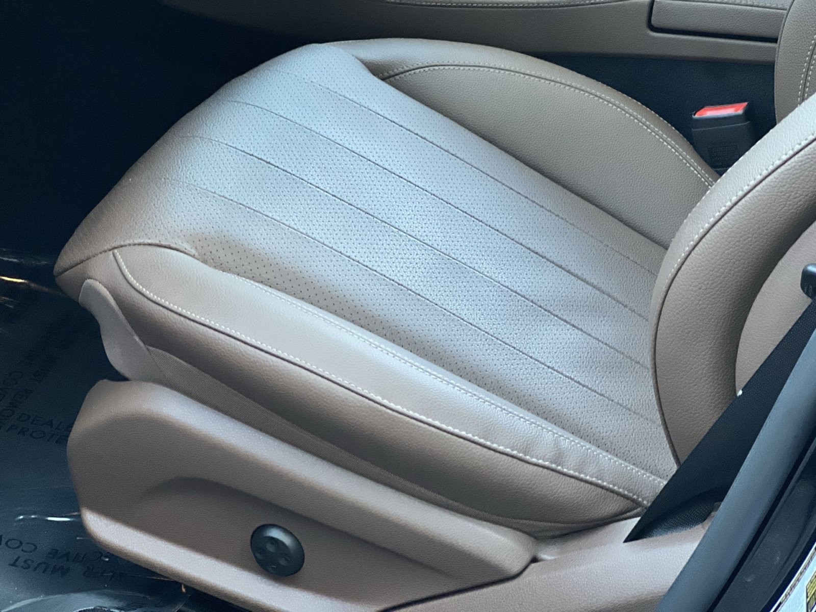 Used 2022 Mercedes-Benz E 350 4MATIC Sedan image 19