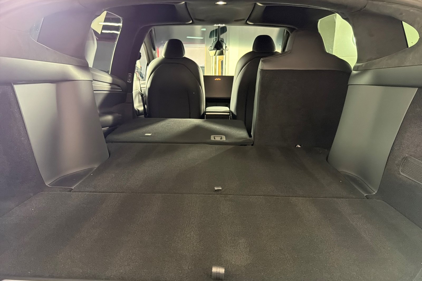 Used 2024 Tesla Model X AWD/4WD image 14