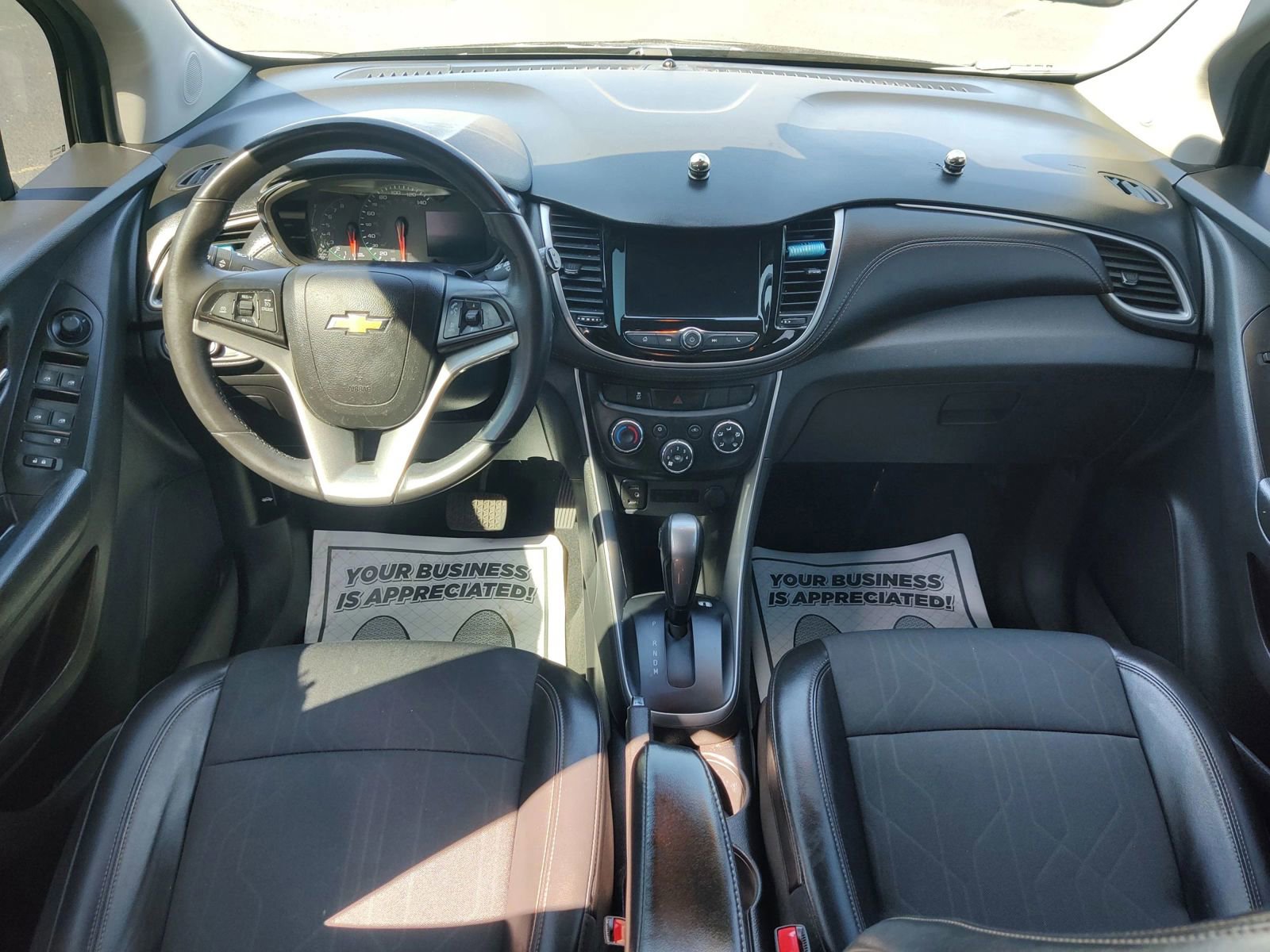 Used 2022 Chevrolet Trax LT w/ Midnight Edition image 15