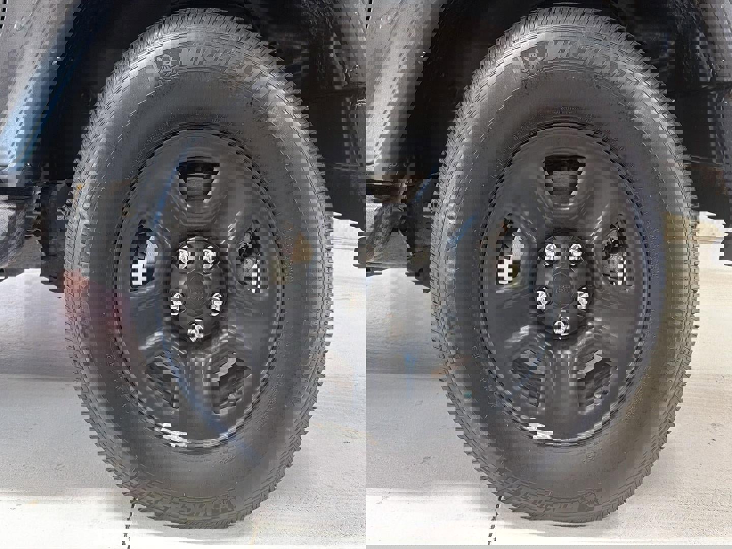 Used 2021 Jeep Wrangler Sport image 22