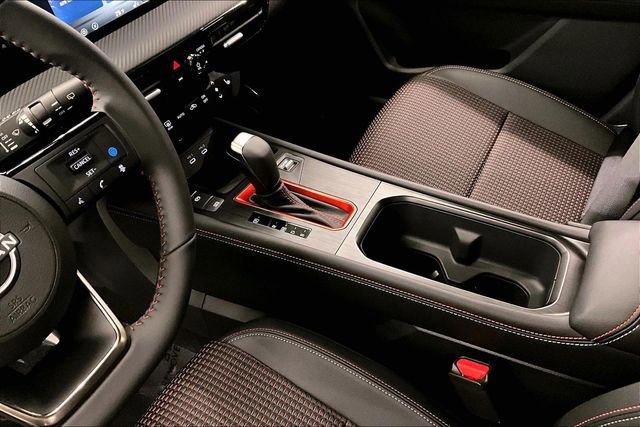 New 2026 Nissan Kicks SR w/ Cold Weather Package image 9