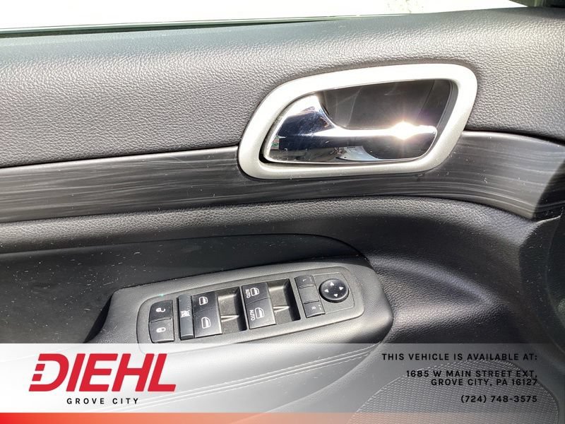 Used 2021 Jeep Grand Cherokee Laredo X AWD/4WD image 22