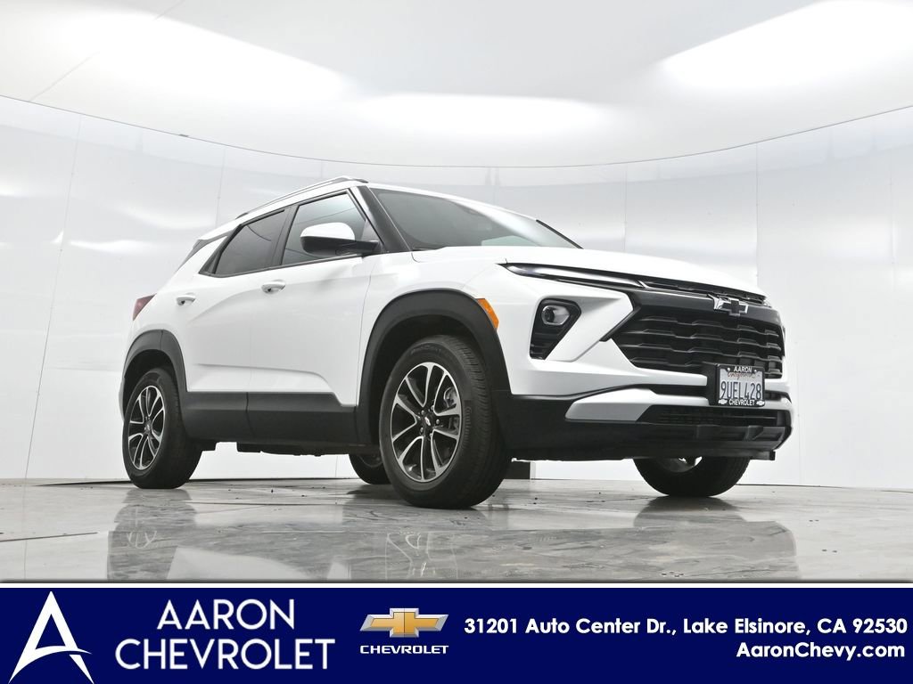 New 2025 Chevrolet TrailBlazer LT w/ Convenience Package image 2