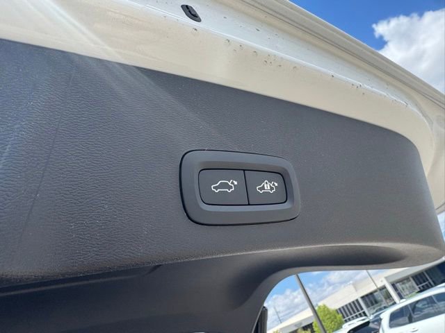 New 2025 Volvo XC40 B5 Core w/ Protection Package image 10