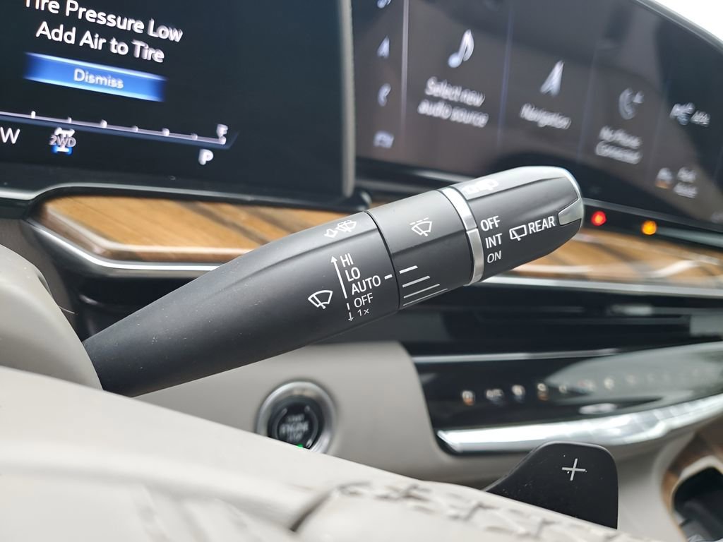 Used 2024 Cadillac Escalade Sport Platinum image 39