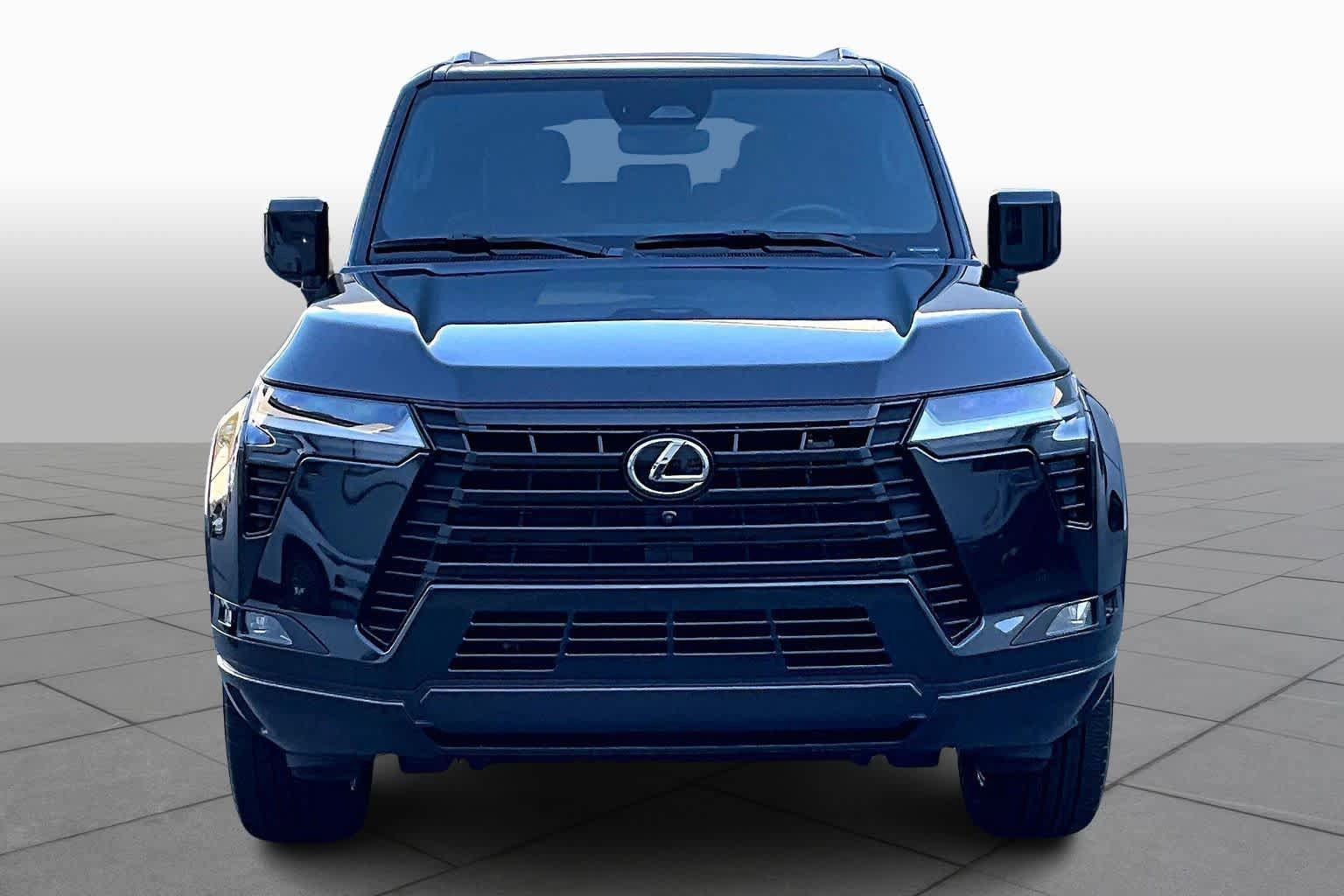 Used 2024 Lexus GX 550 w/ Accessory Package (2T) AWD/4WD image 4