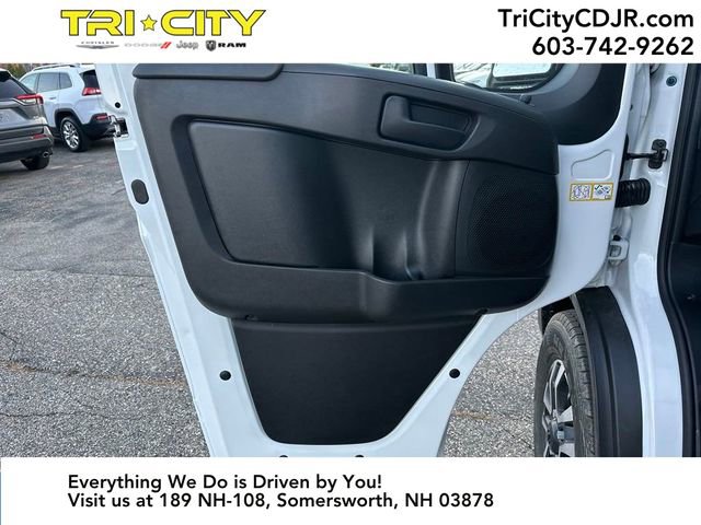 New 2025 RAM ProMaster 2500 w/ Quick Order Package 22G SLT image 16