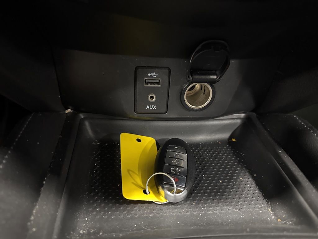 Used 2017 Nissan Rogue SL w/ SL Premium Package image 24