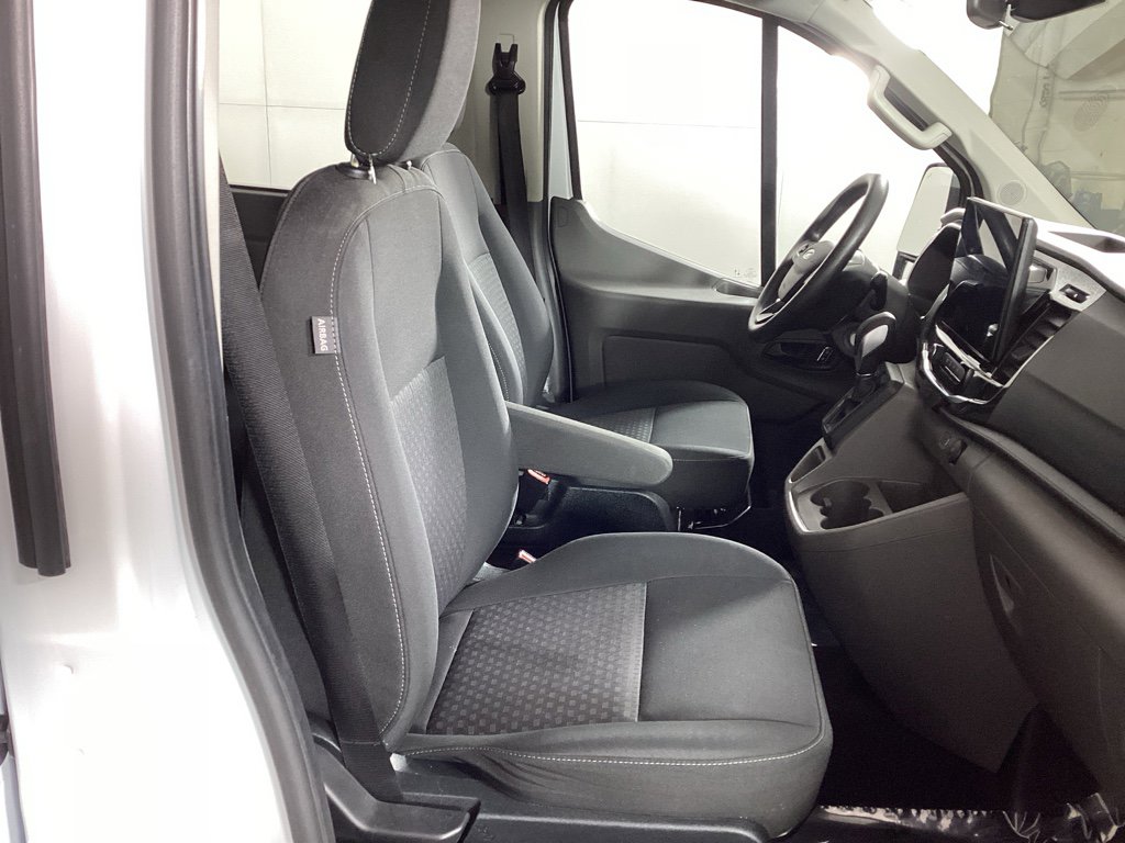 Used 2023 Ford Transit 350 XLT image 8