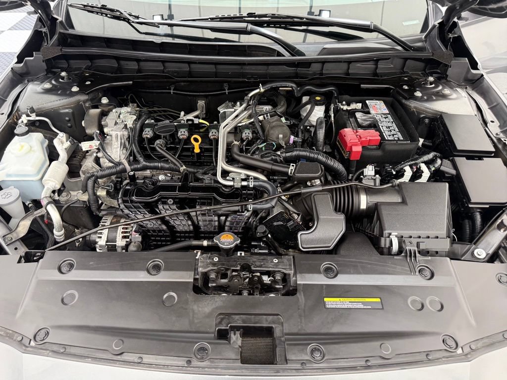 Used 2024 Nissan Altima 2.5 SR FWD image 9
