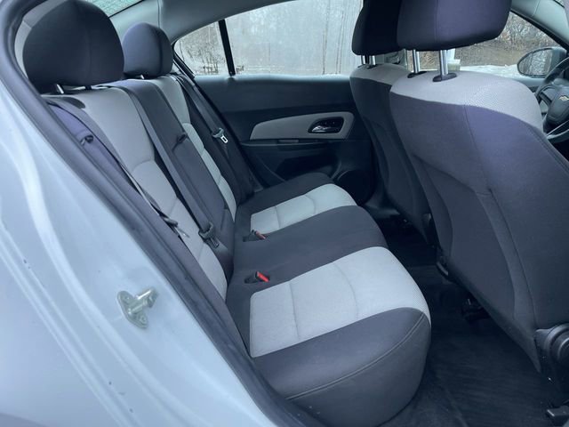 Used 2014 Chevrolet Cruze LS image 22