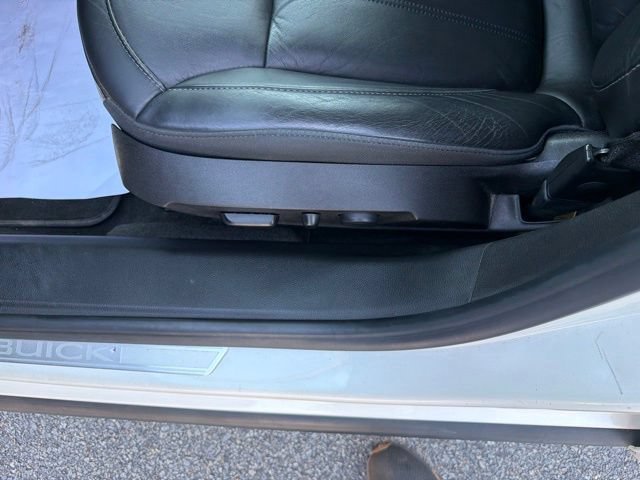 Used 2013 Buick Regal Premium FWD image 20