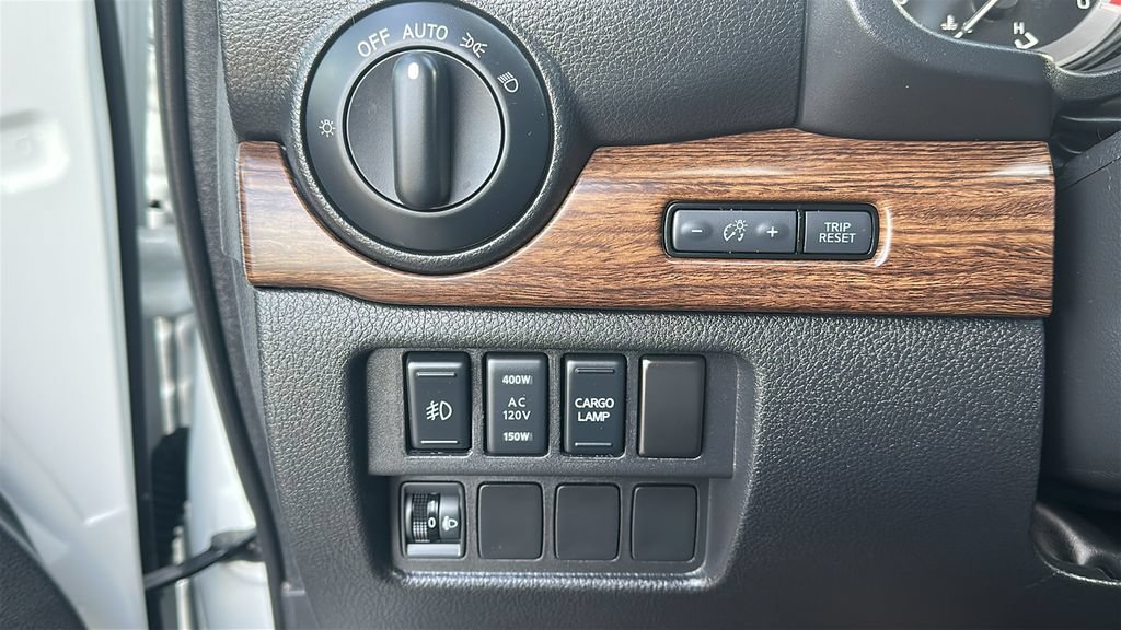 Used 2019 Nissan Titan Platinum Reserve w/ Platinum Utility Package AWD/4WD image 22