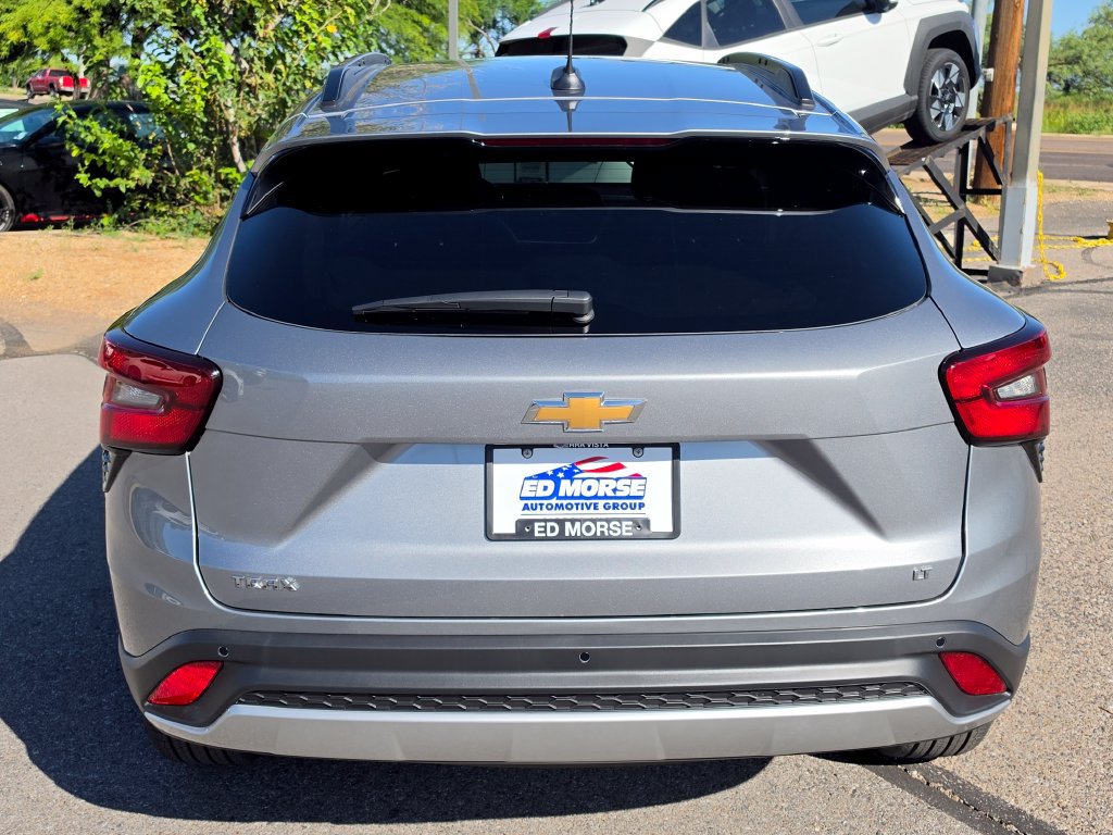 New 2026 Chevrolet Trax LT w/ Driver Confidence Package FWD image 4