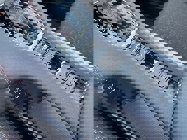 Used 2025 Honda HR-V Sport image 19