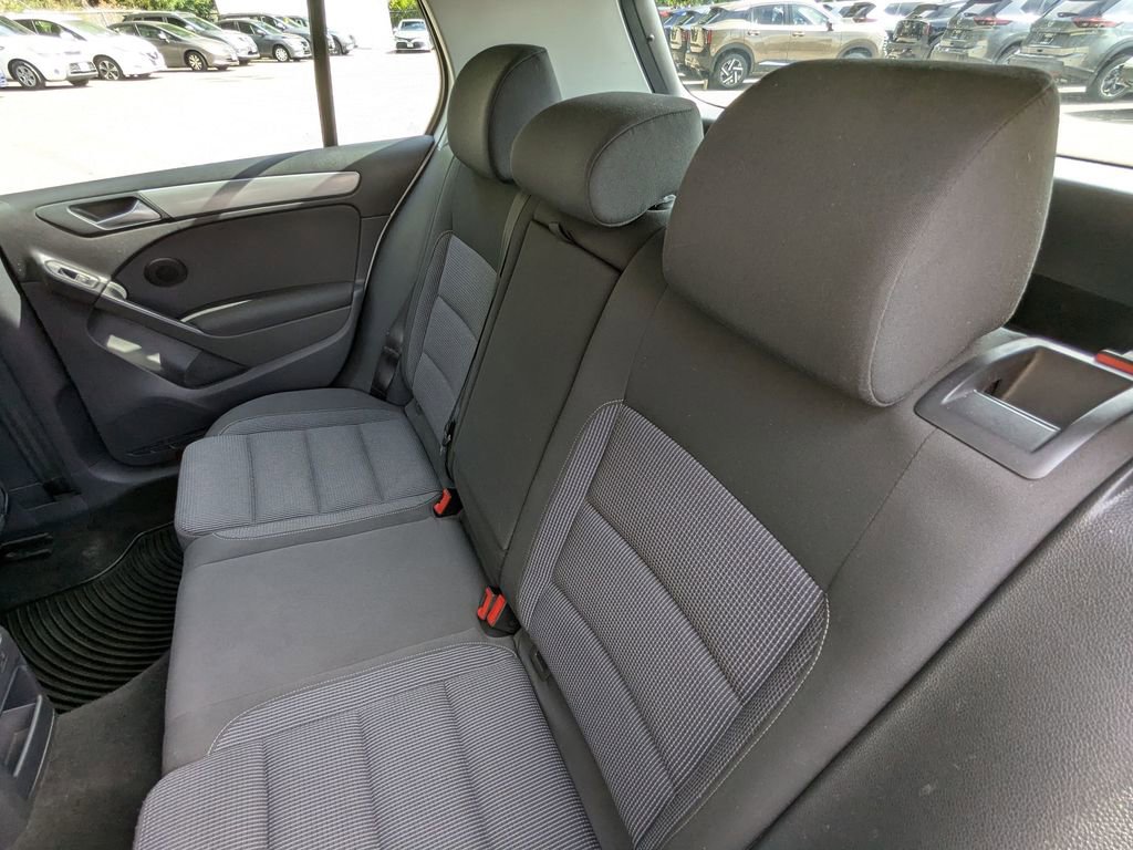 Used 2014 Volkswagen Golf 4-Door image 22