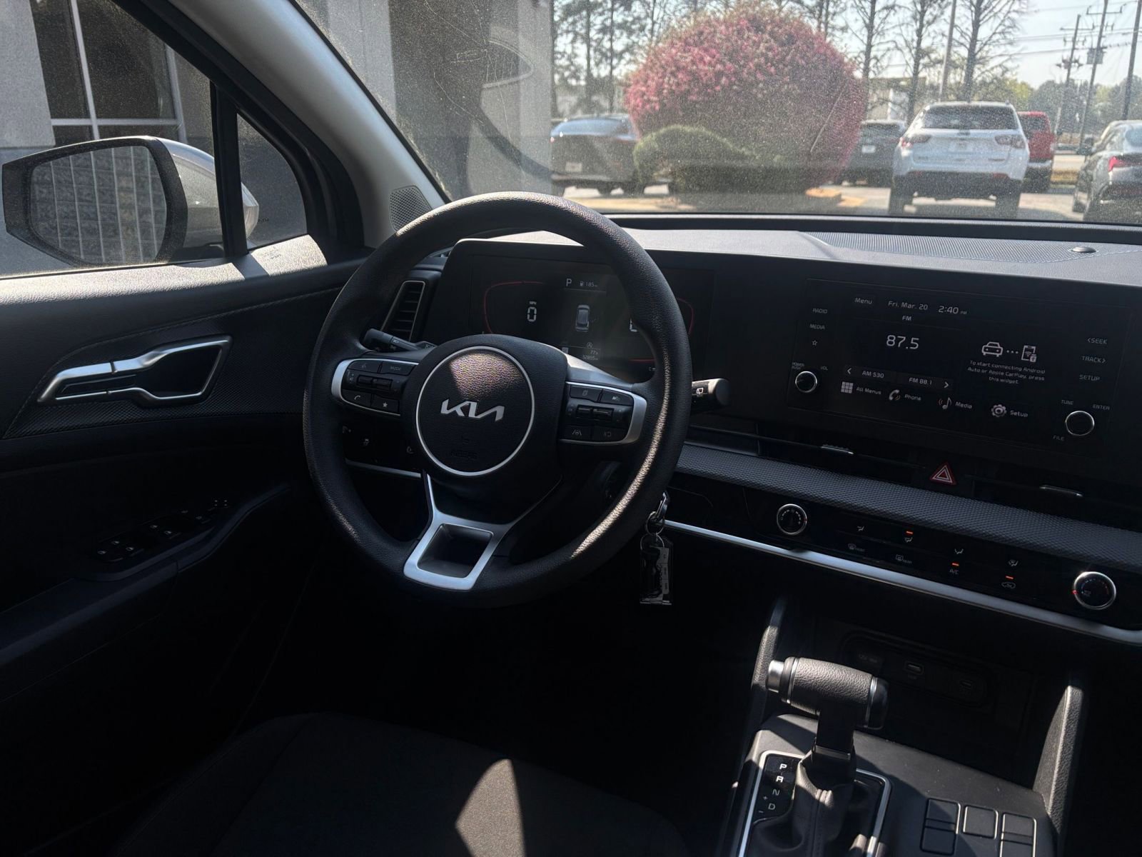 Used 2025 Kia Sportage LX image 33