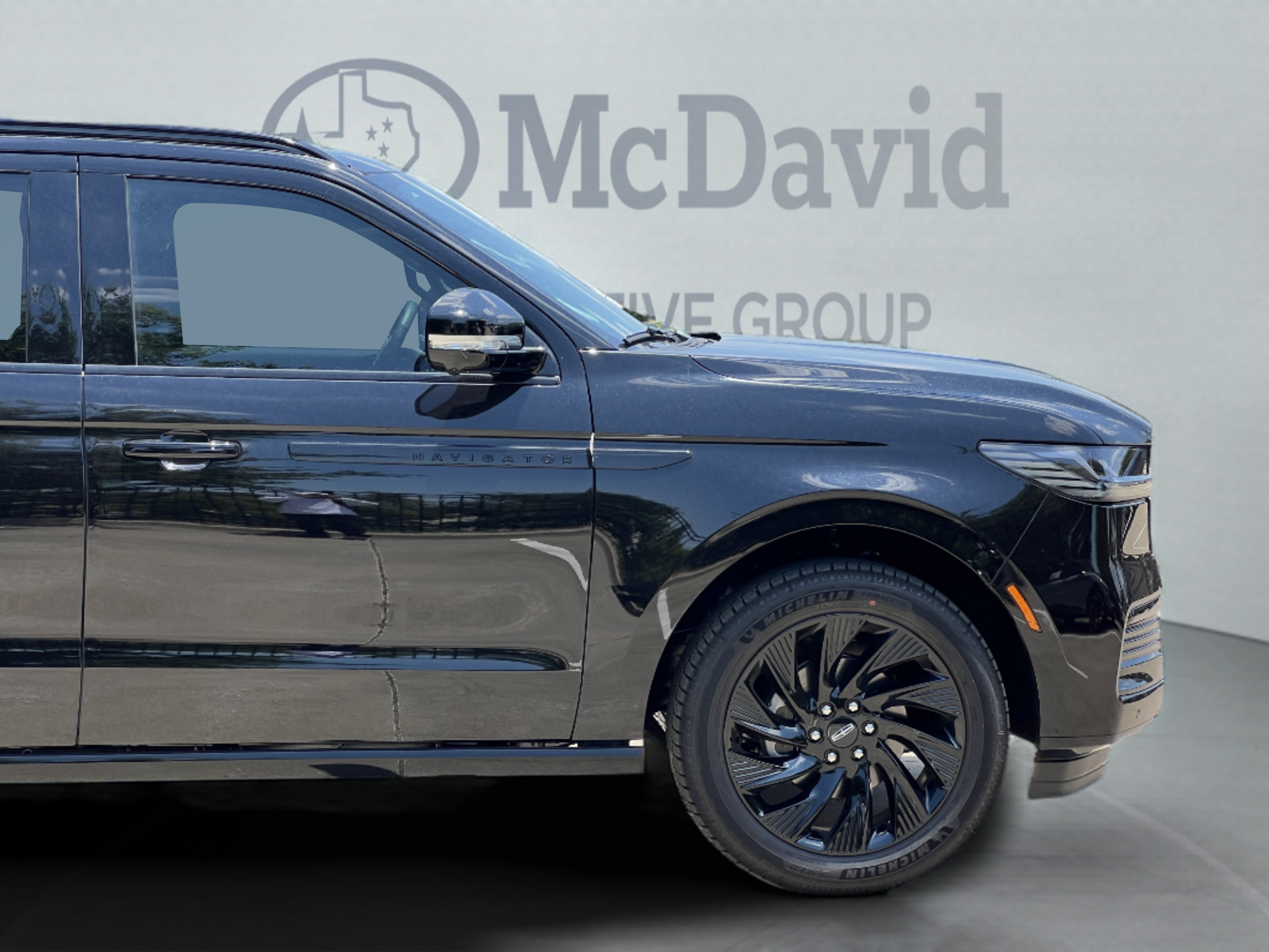 New 2027 Lincoln Navigator Reserve w/ Jet Appearance Package AWD/4WD image 33