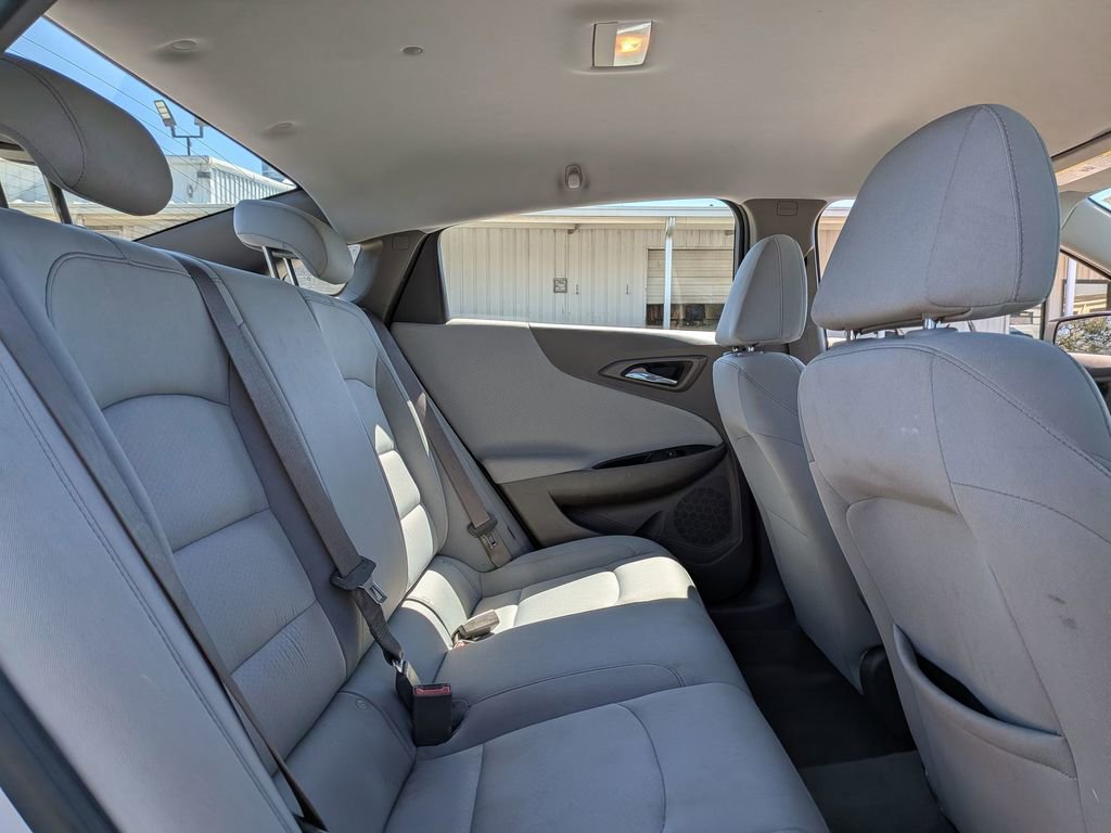 Used 2024 Chevrolet Malibu LS w/ Driver Confidence Package image 32