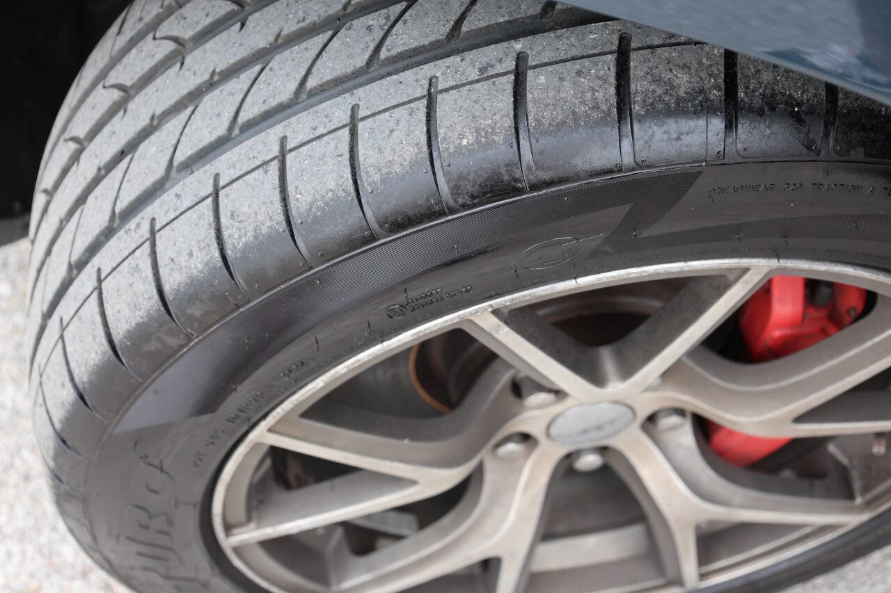 Used 2017 Jeep Grand Cherokee SRT image 27